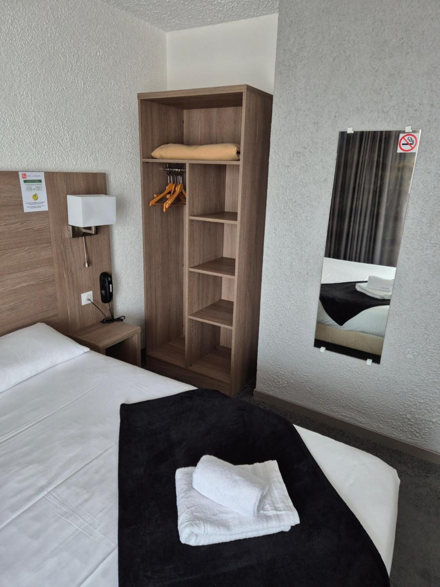 Hotel Le Challans Ngoại thất bức ảnh