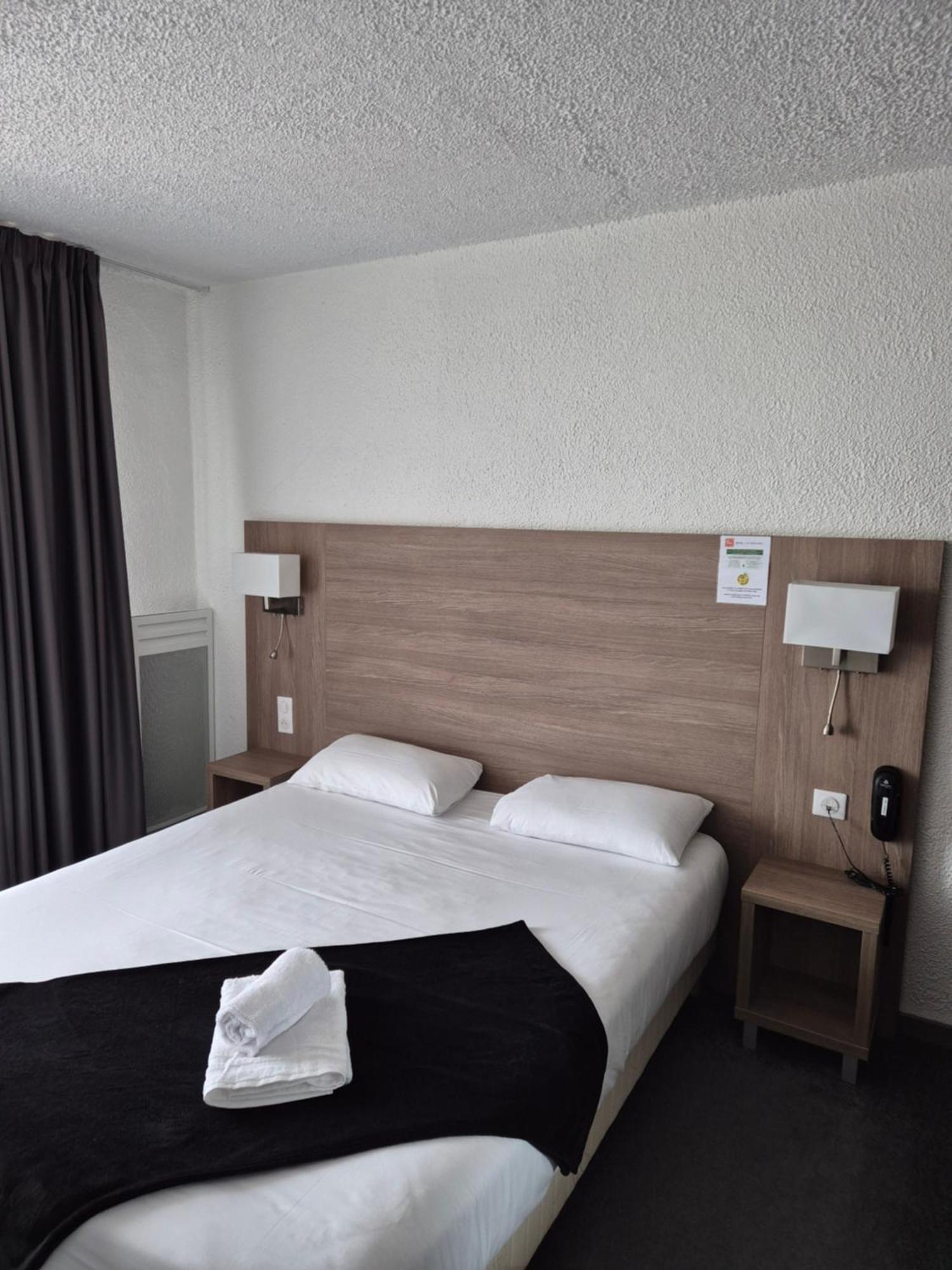 Hotel Le Challans Ngoại thất bức ảnh