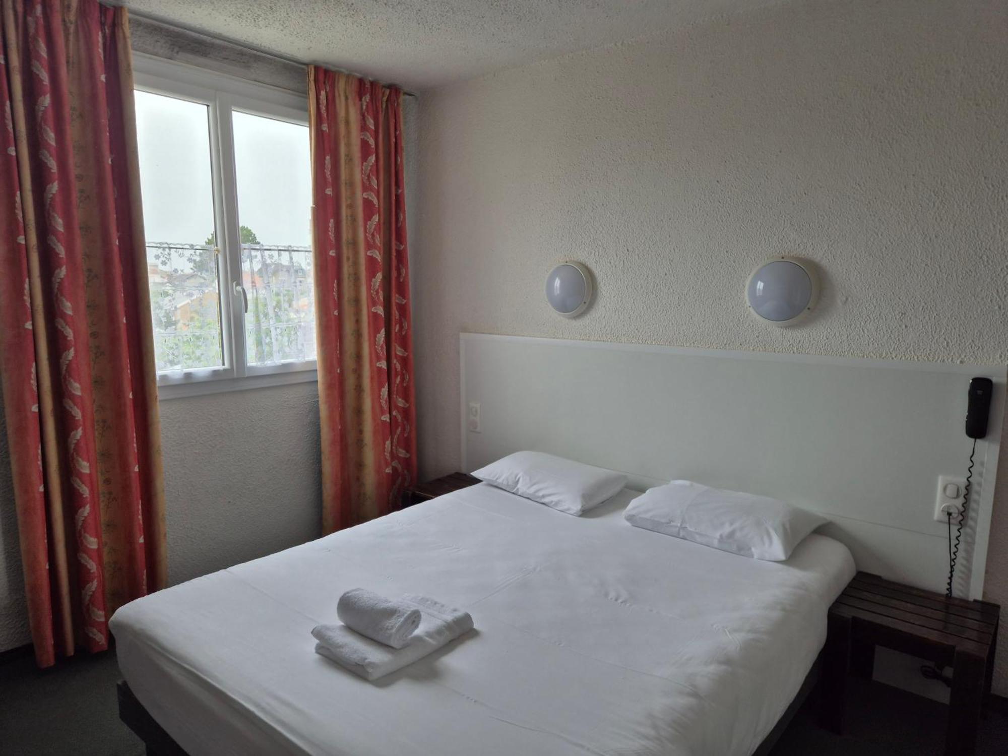 Hotel Le Challans Ngoại thất bức ảnh