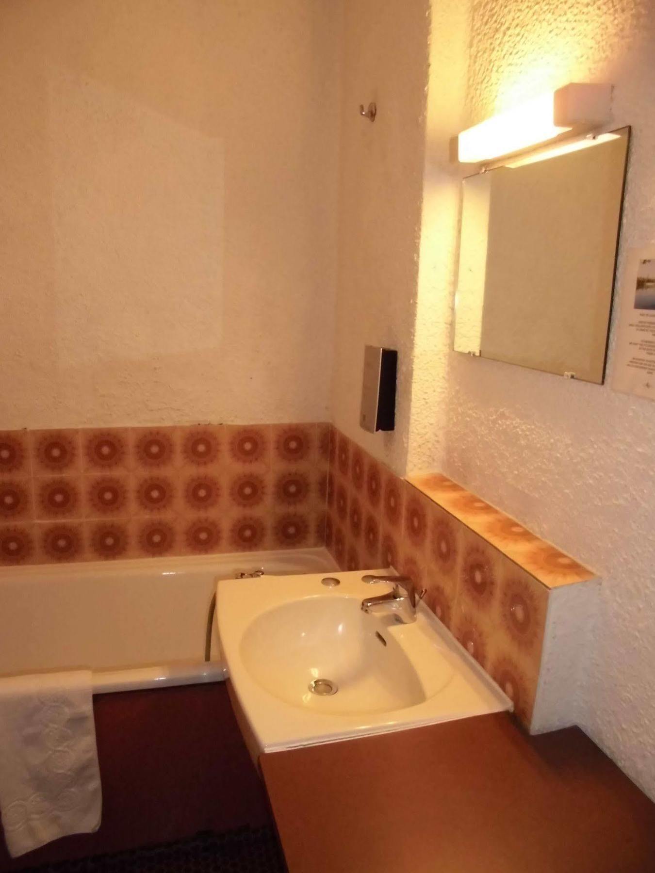 Hotel Le Challans Ngoại thất bức ảnh